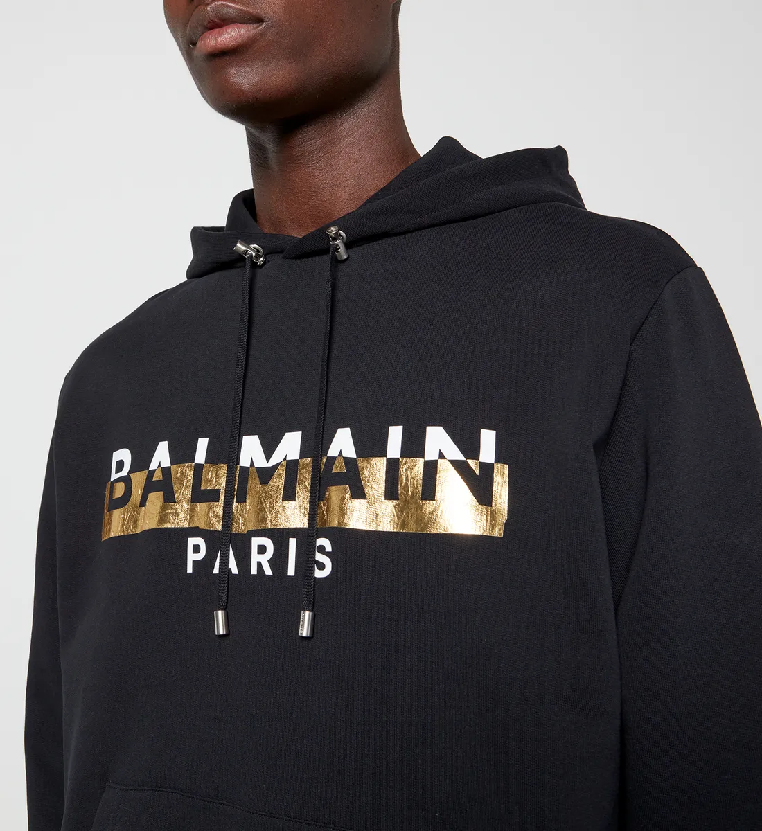 Felpa BALMAIN cappuccio logo foil nera - immagine 5