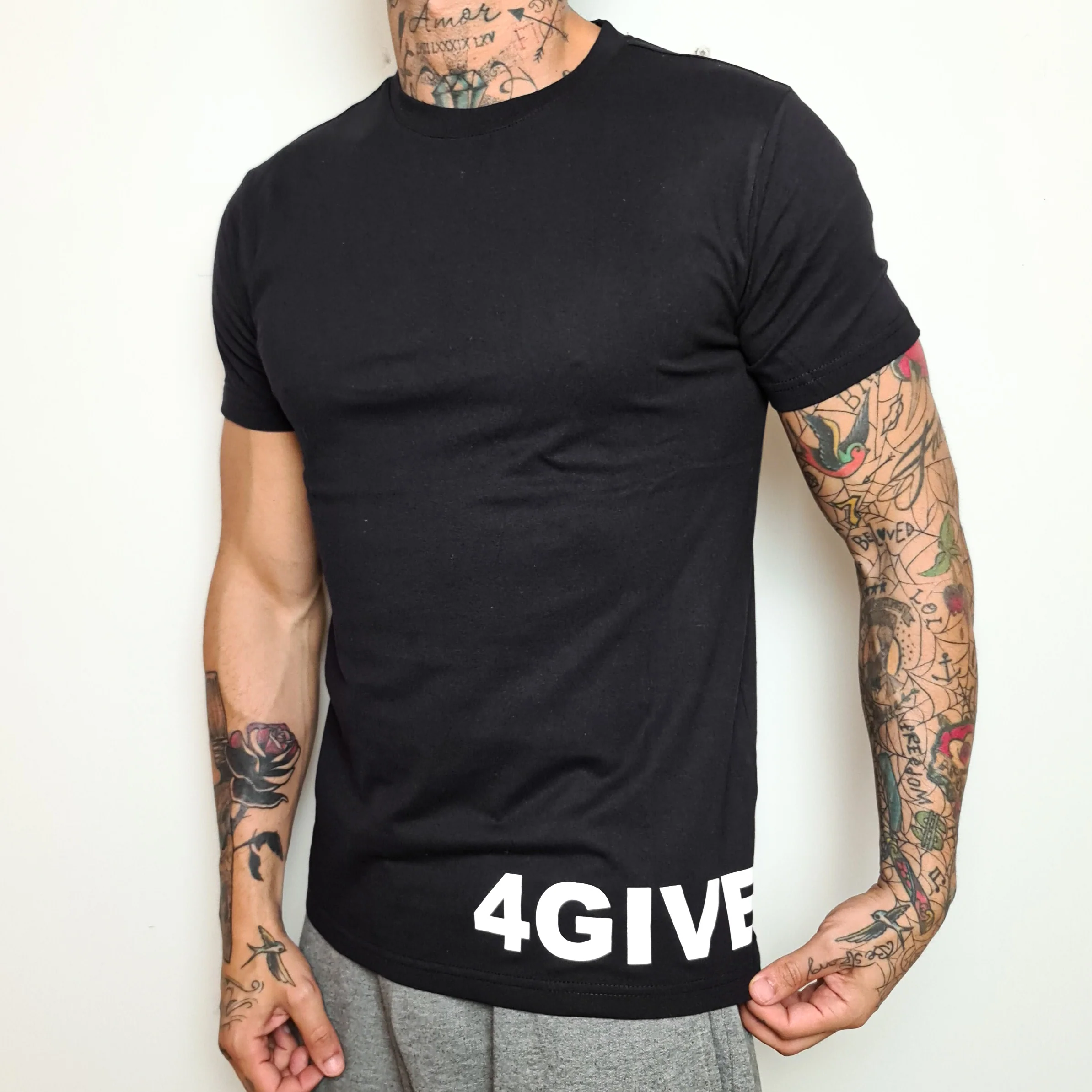 T-shirt 4GIVENESS basci nero - immagine 2