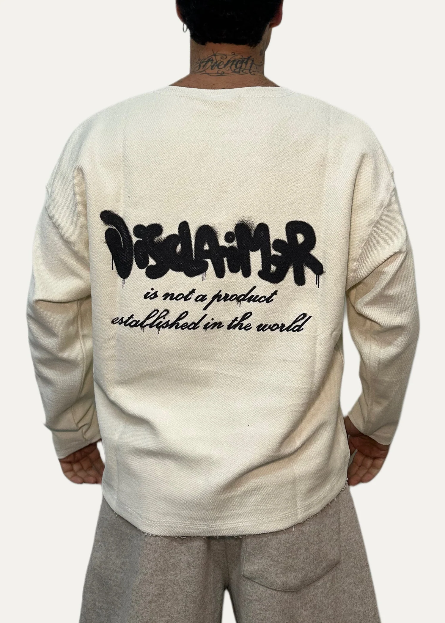 Maglia DISCLAIMER in felpa over bainco crema