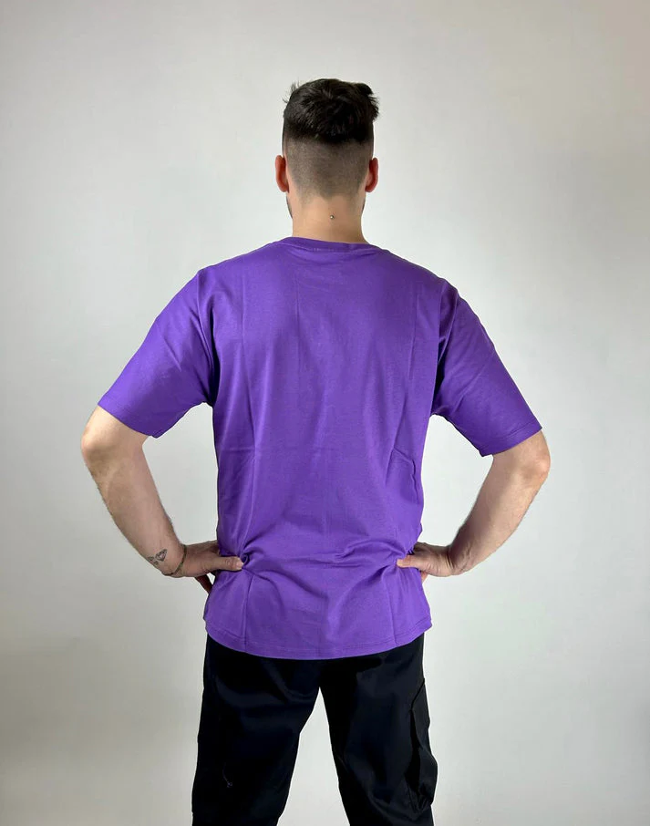 T-shirt DISCLAIMER scratch con strappi capo in tinto viola - immagine 5