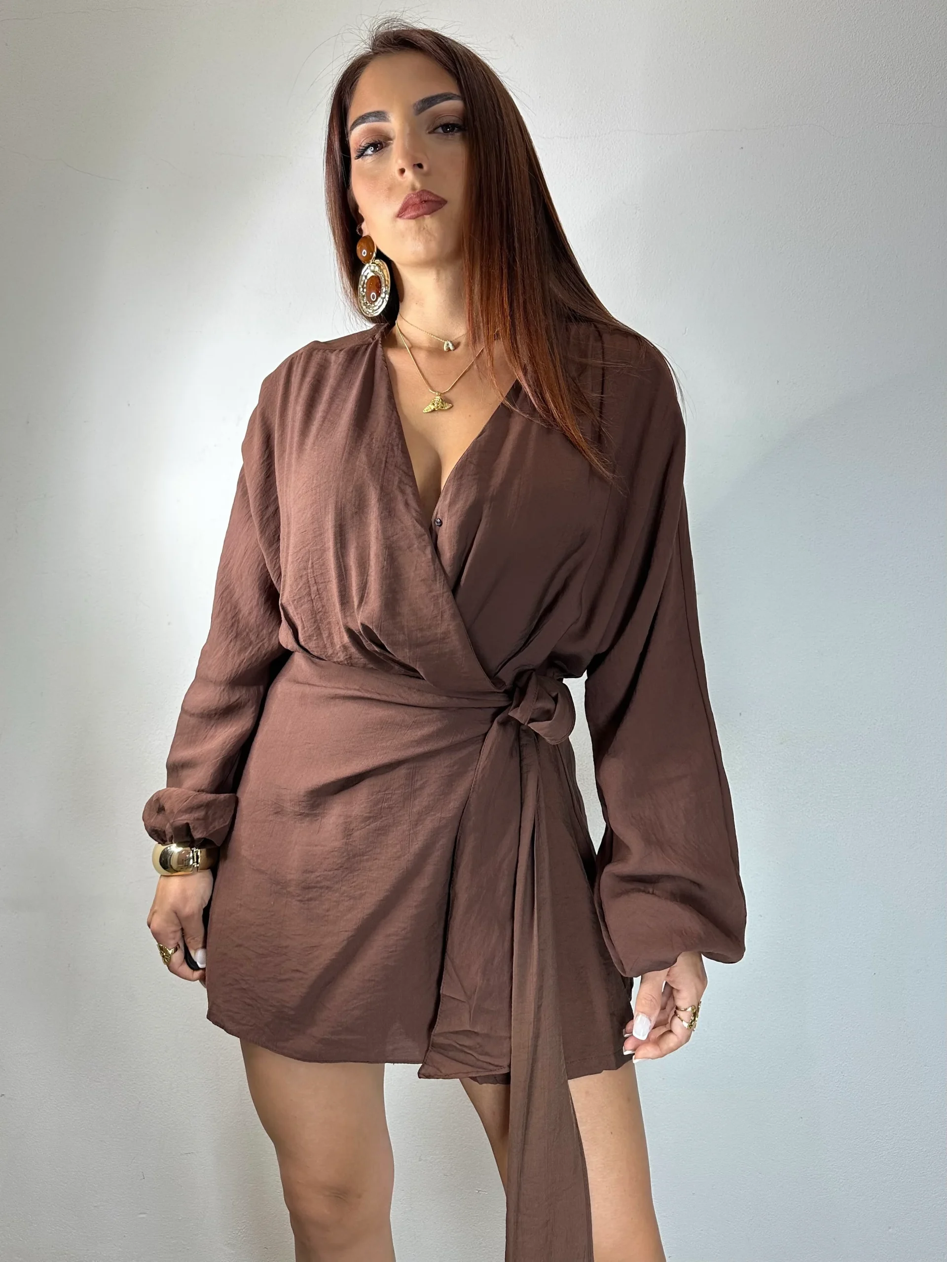 ABITO CIOCCOLATO A PORTAFOGLIO