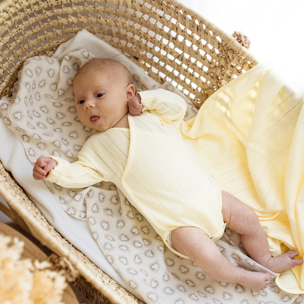 Body incrociato a manica lunga in maglia traforato100% cotone neonato - immagine 3