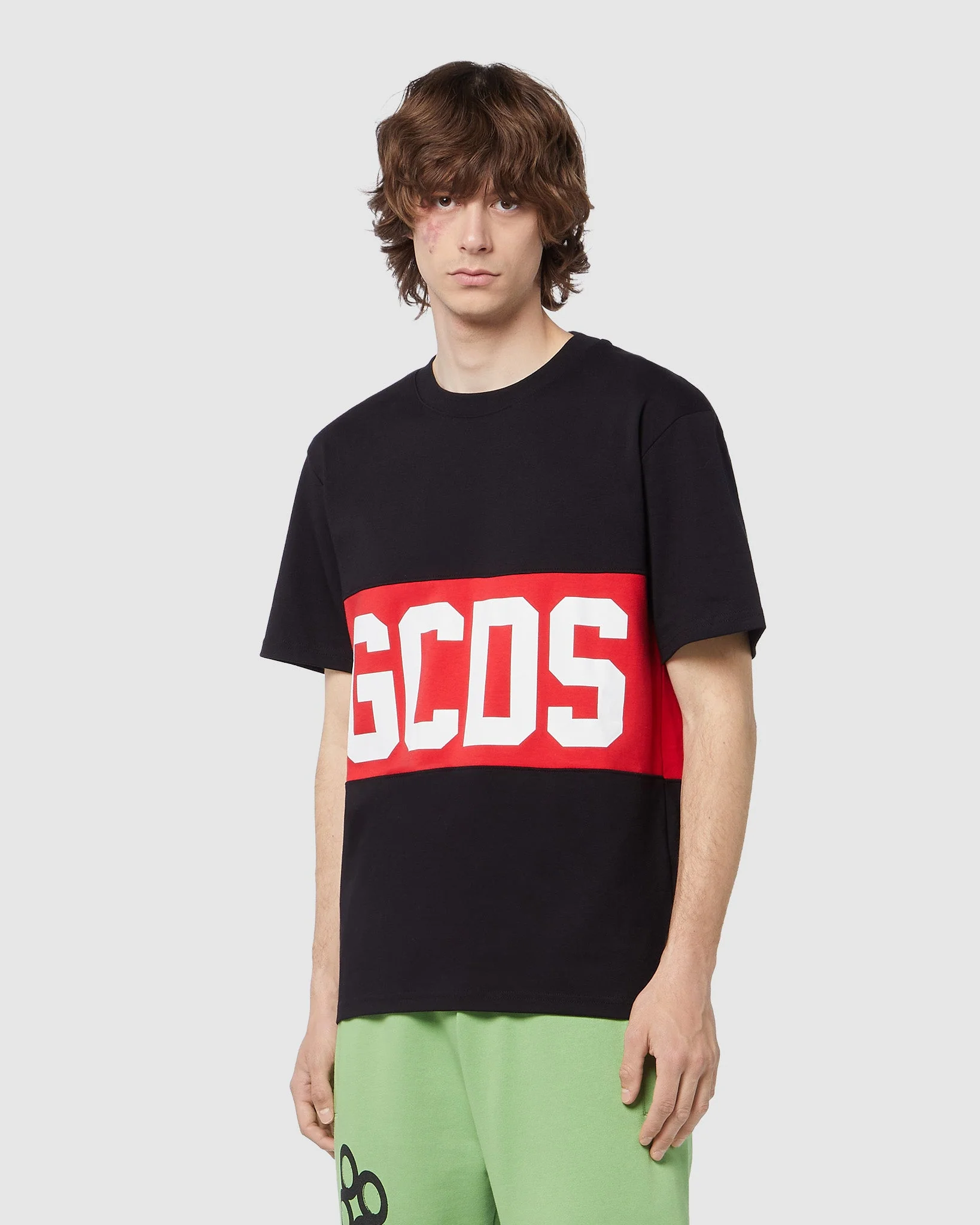 T-shirt GCDS con banda logo rosso nera - immagine 5