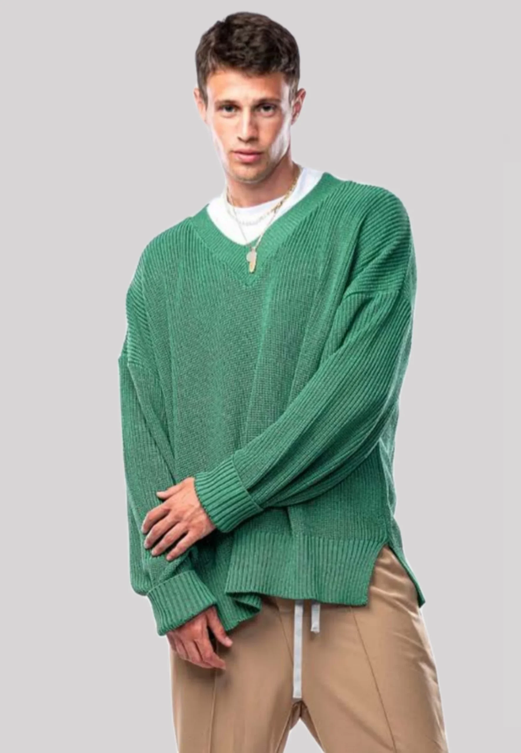 Maglione NJB scollo a V Oversize verde - immagine 3