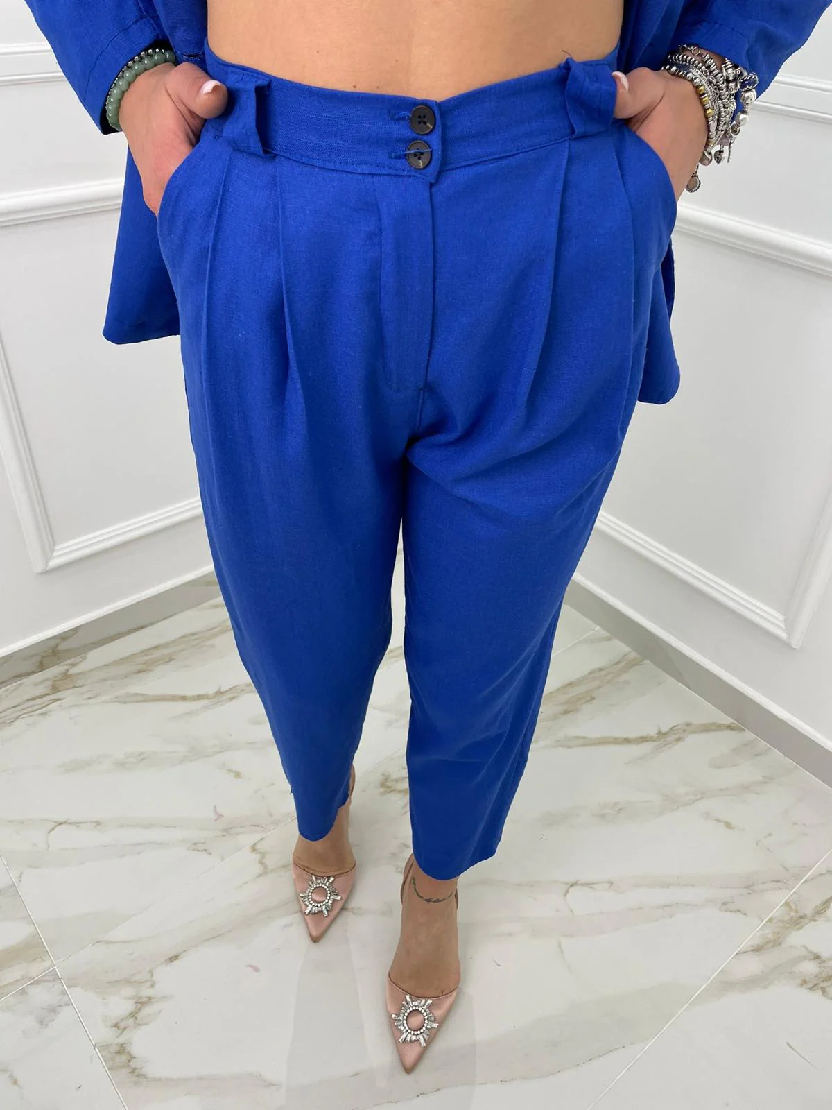 Tailleur effetto lino con giacca due bottoni - immagine 8