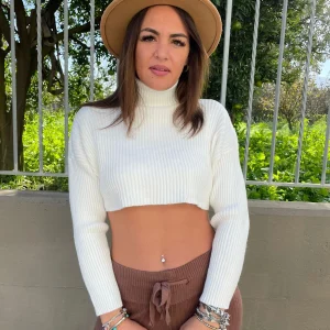 Maglioncino crop collo alto