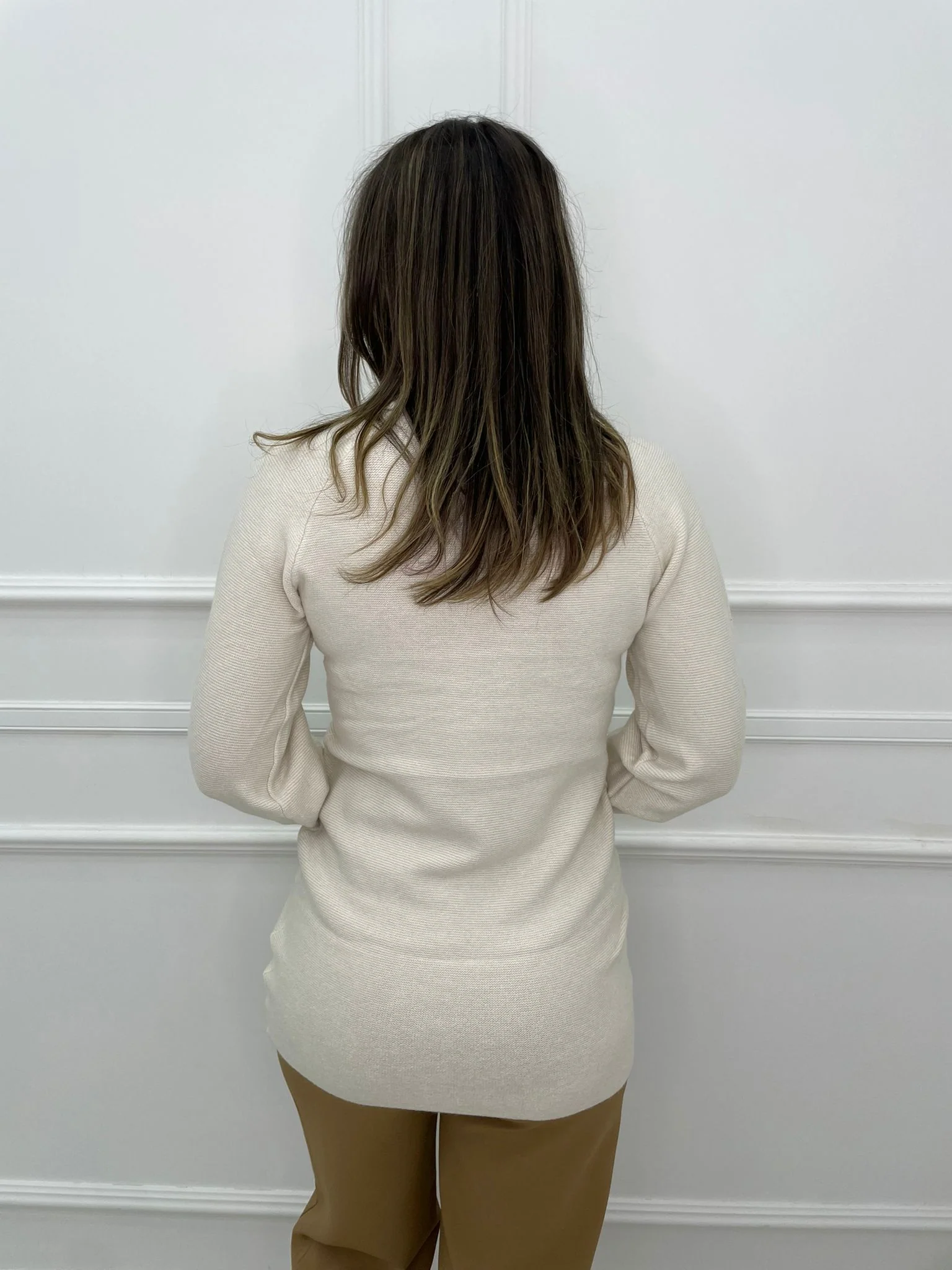 Maglione over collo alto tinta unita - immagine 9