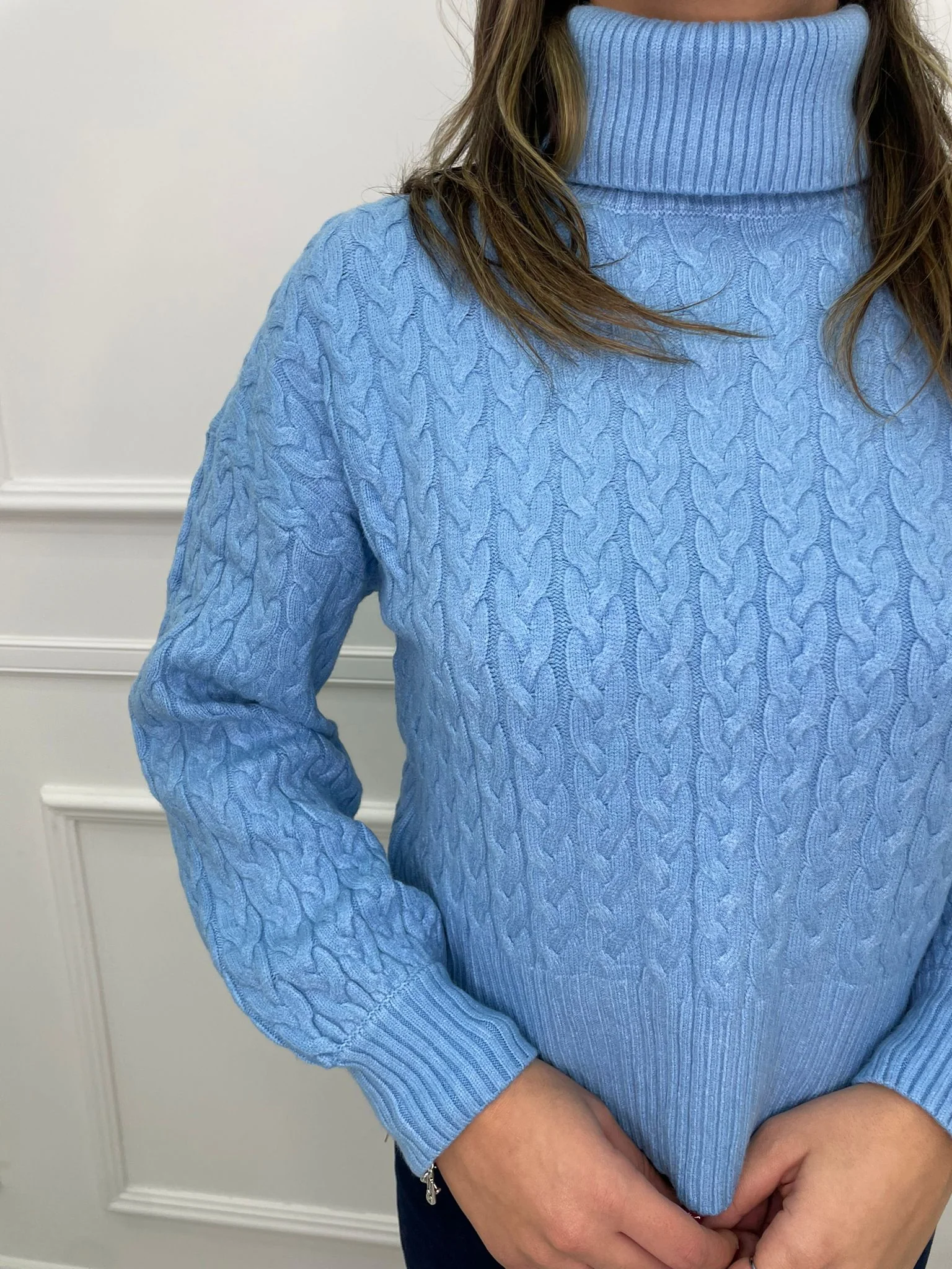 Maglione trama treccia collo alto - immagine 4