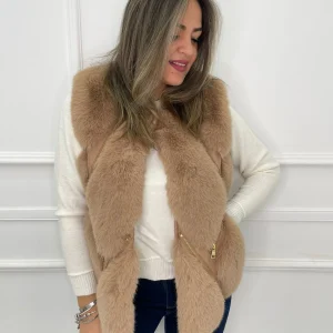 Pelliccia eco tinta unita smanicata