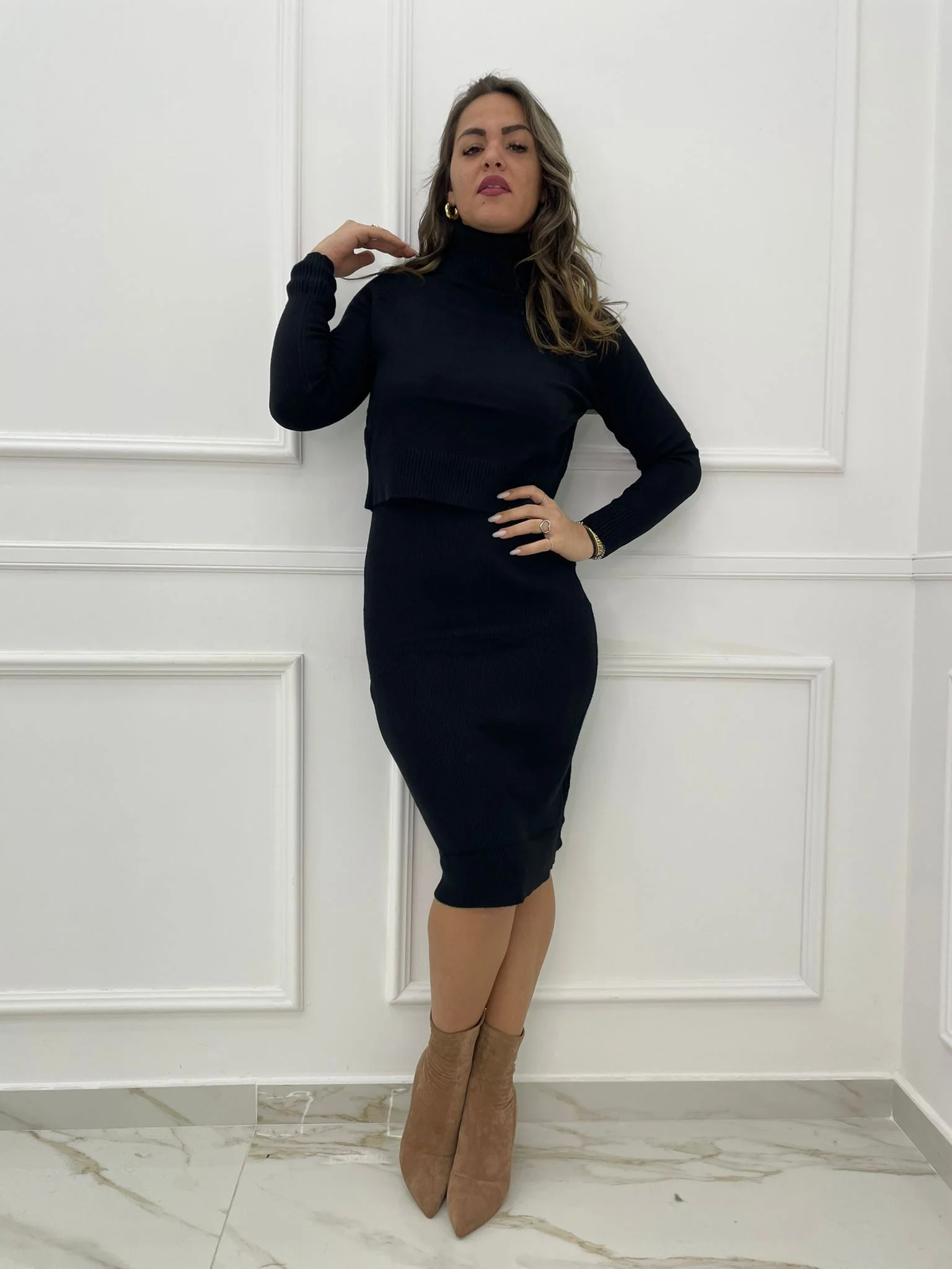 Coordinato 2 pezzi con vestitino e maglione collo alto - immagine 8