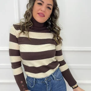 Maglione collo alto a righe colorate