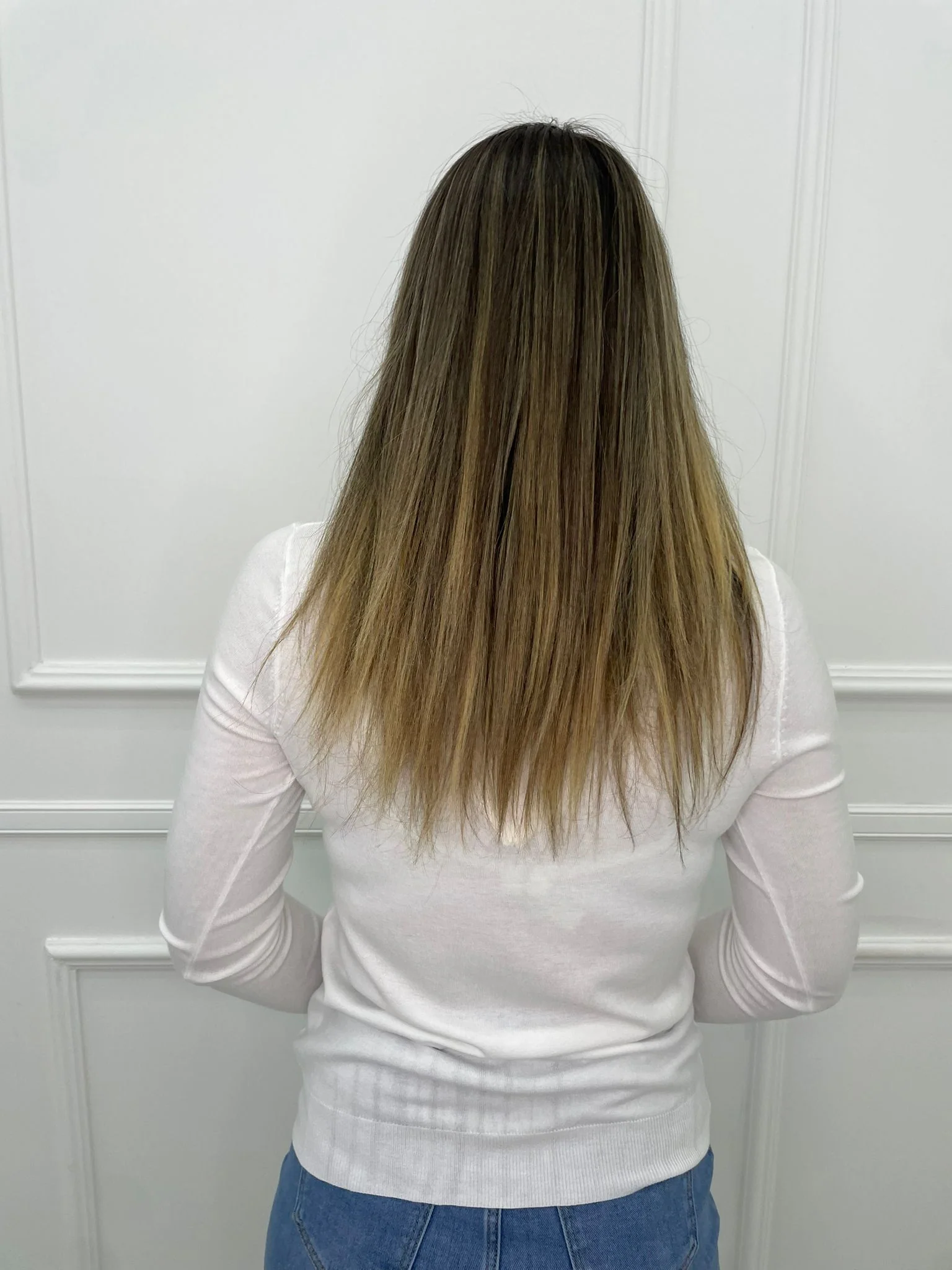 Cardigan in filo tinta unita con bottoni perla - immagine 9