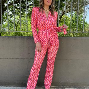 Tailleur fantasia colorata con pantalone a zampa