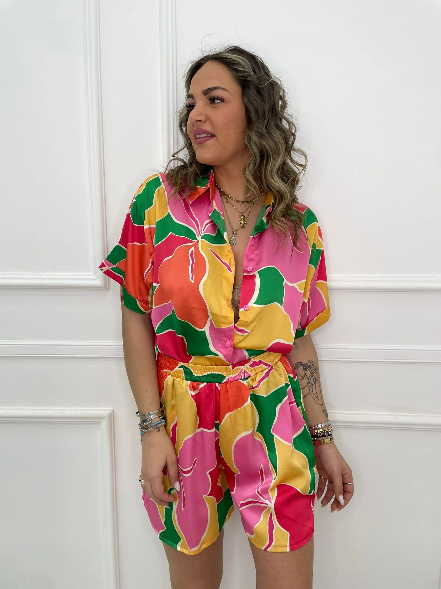 Coordinato 2 pezzi floreale con shorts effetto seta