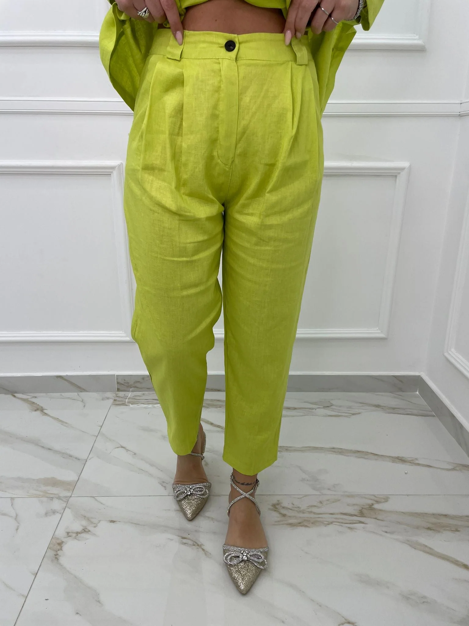 Tailleur effetto lino con giacca due bottoni - immagine 4