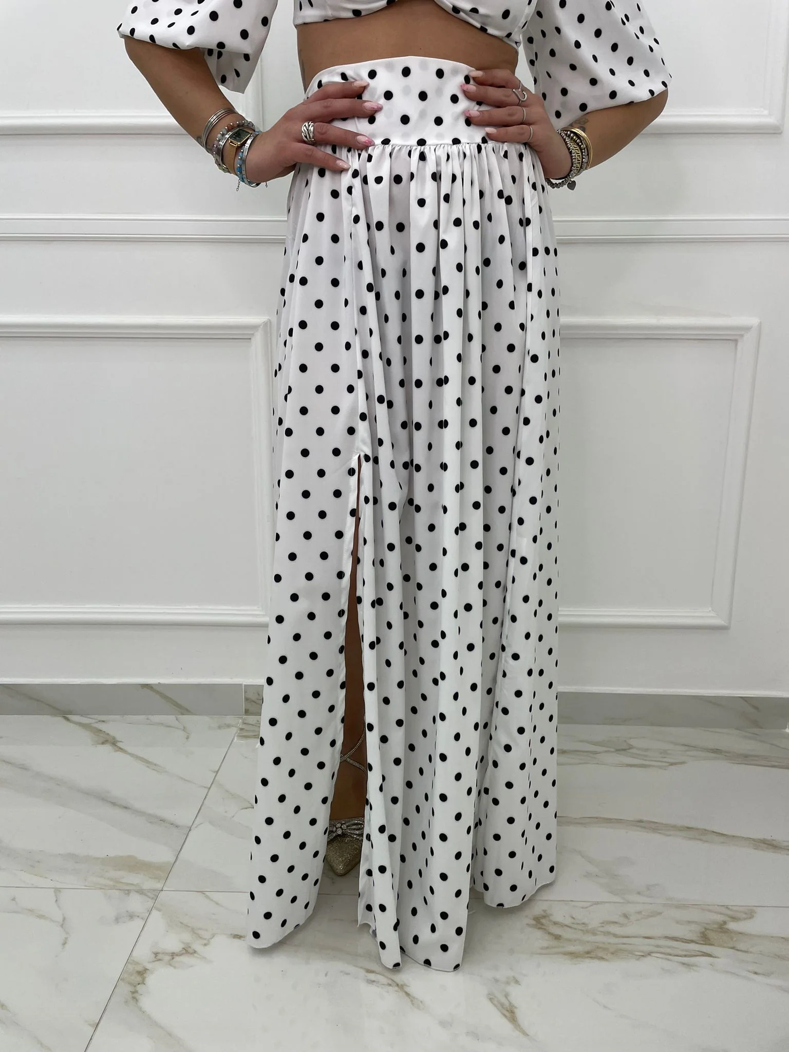 Coordinato 2 pezzi fantasia pois con gonnellone - immagine 7