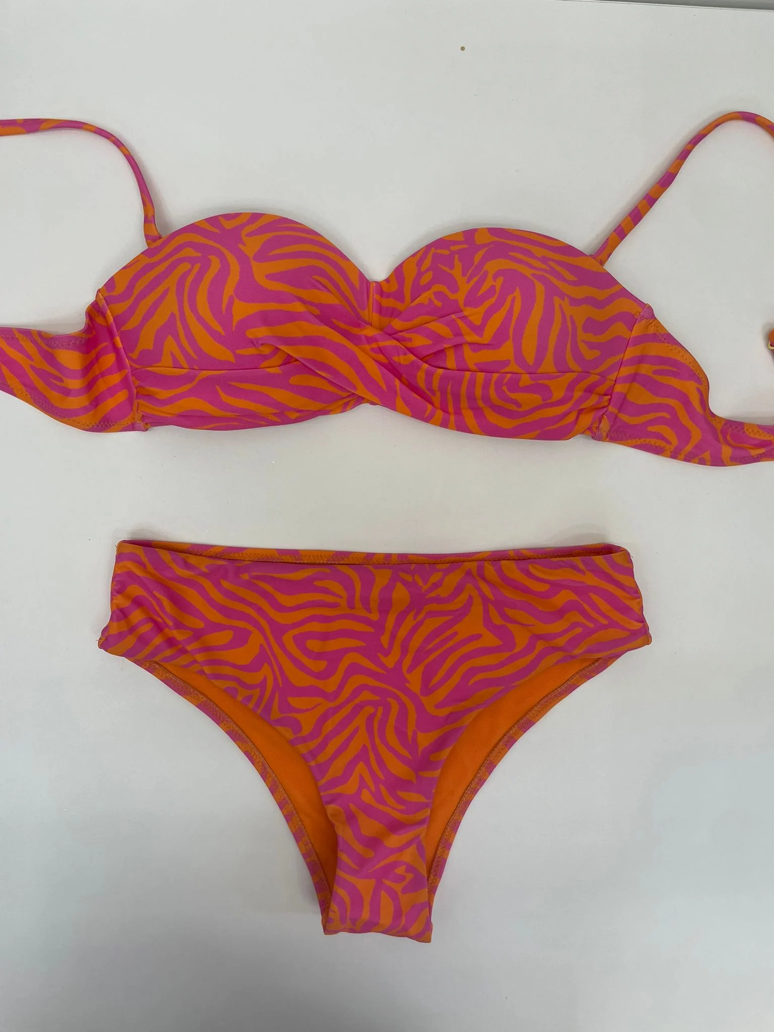 Costume 2 pezzi fantasia striata - immagine 5