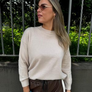 Maglione tinta unita con scritta dietro