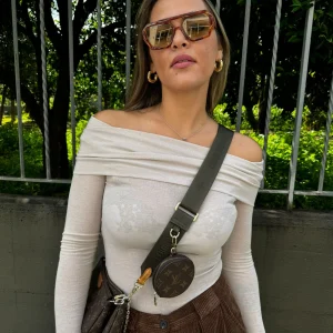 Maglia in simil cashmere con scollo a barca