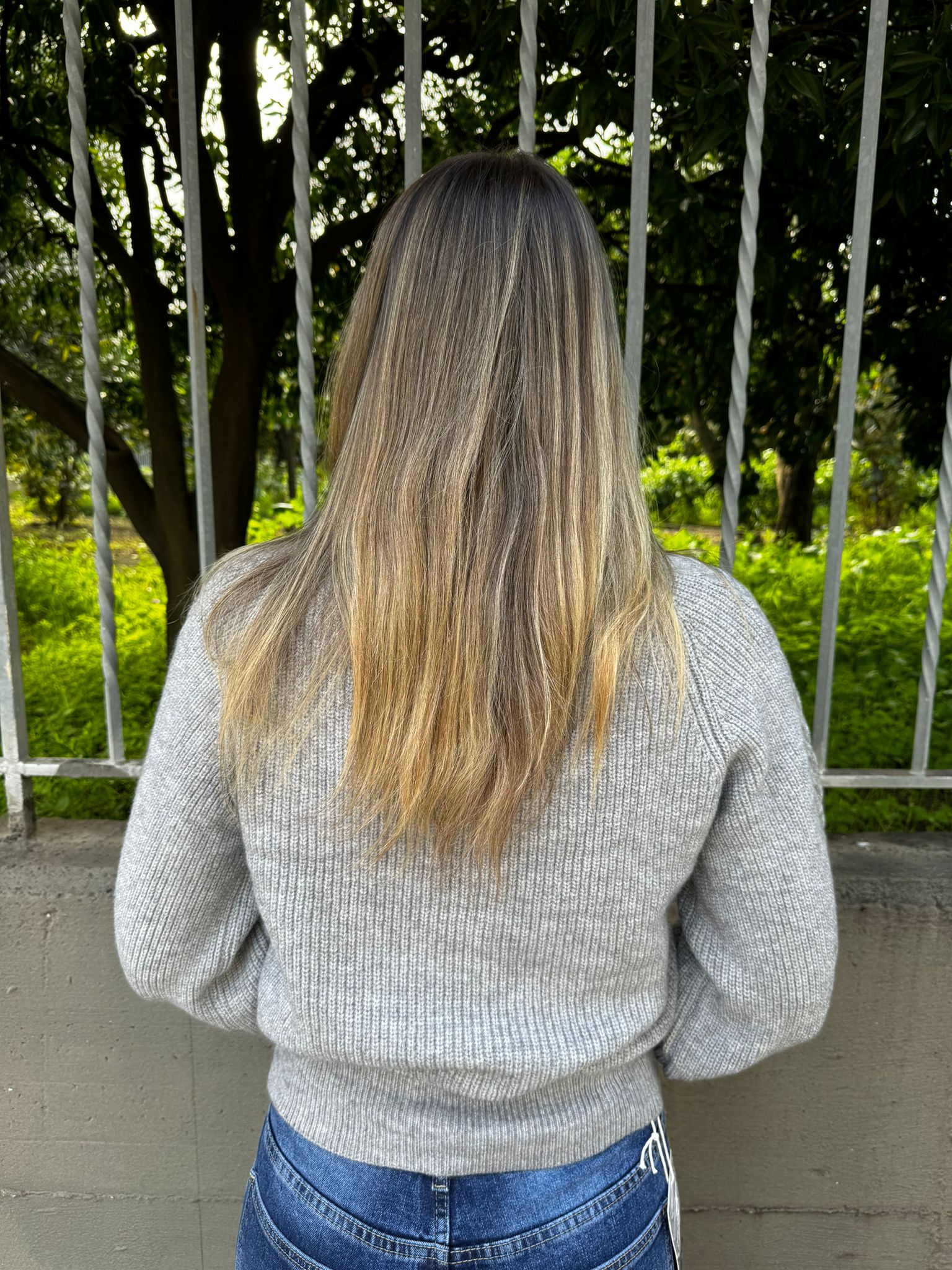 Maglione trama treccia con finta camicia - immagine 4