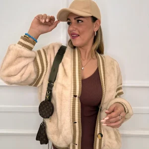 Pelliccia beige con inserti in tessuto