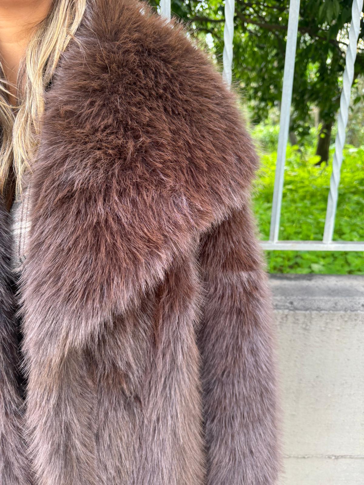 Pelliccia eco tinta unita modello over - immagine 5