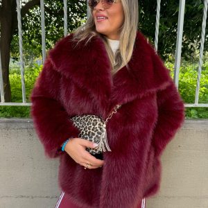 Pelliccia eco lunga modello over