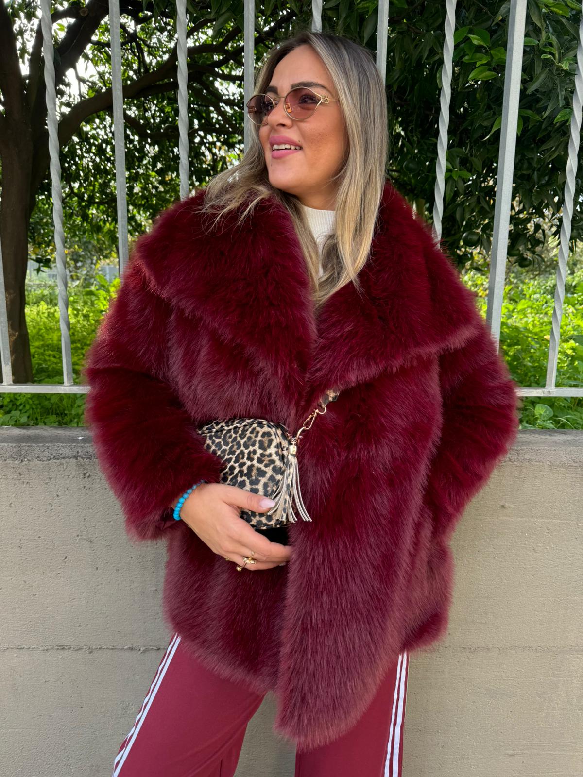 Pelliccia eco lunga modello over - immagine 2