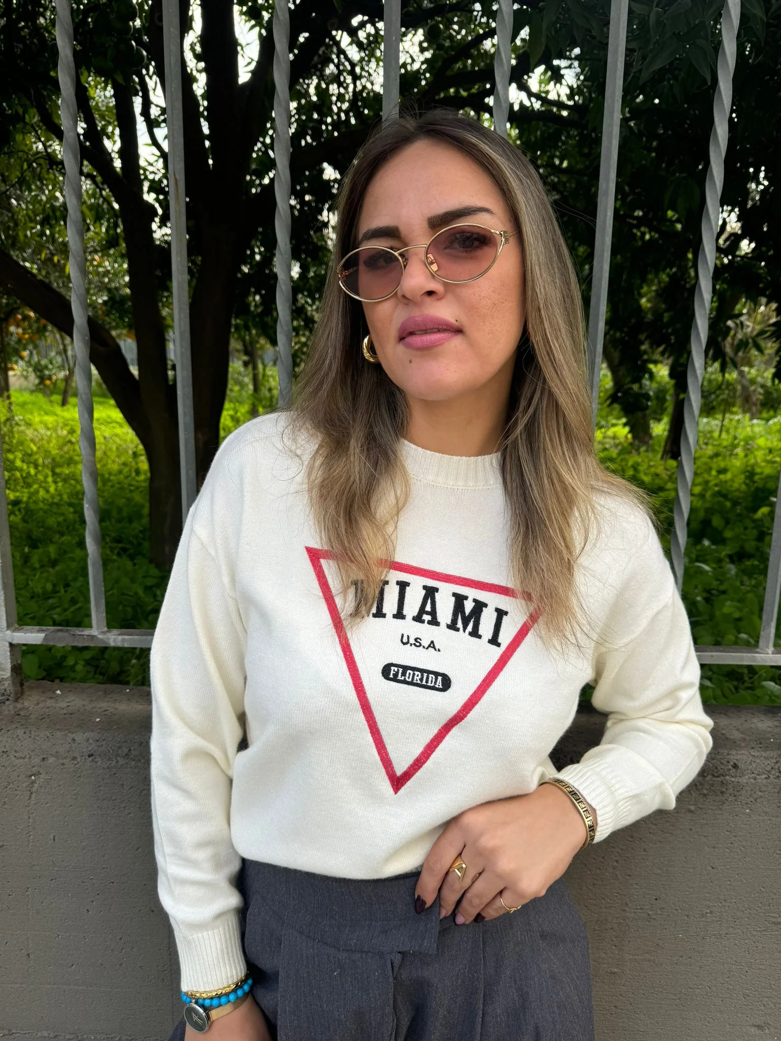 Maglioncino giro collo con scritta miami - immagine 2