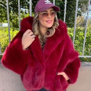 Pelliccia eco bordeaux modello over