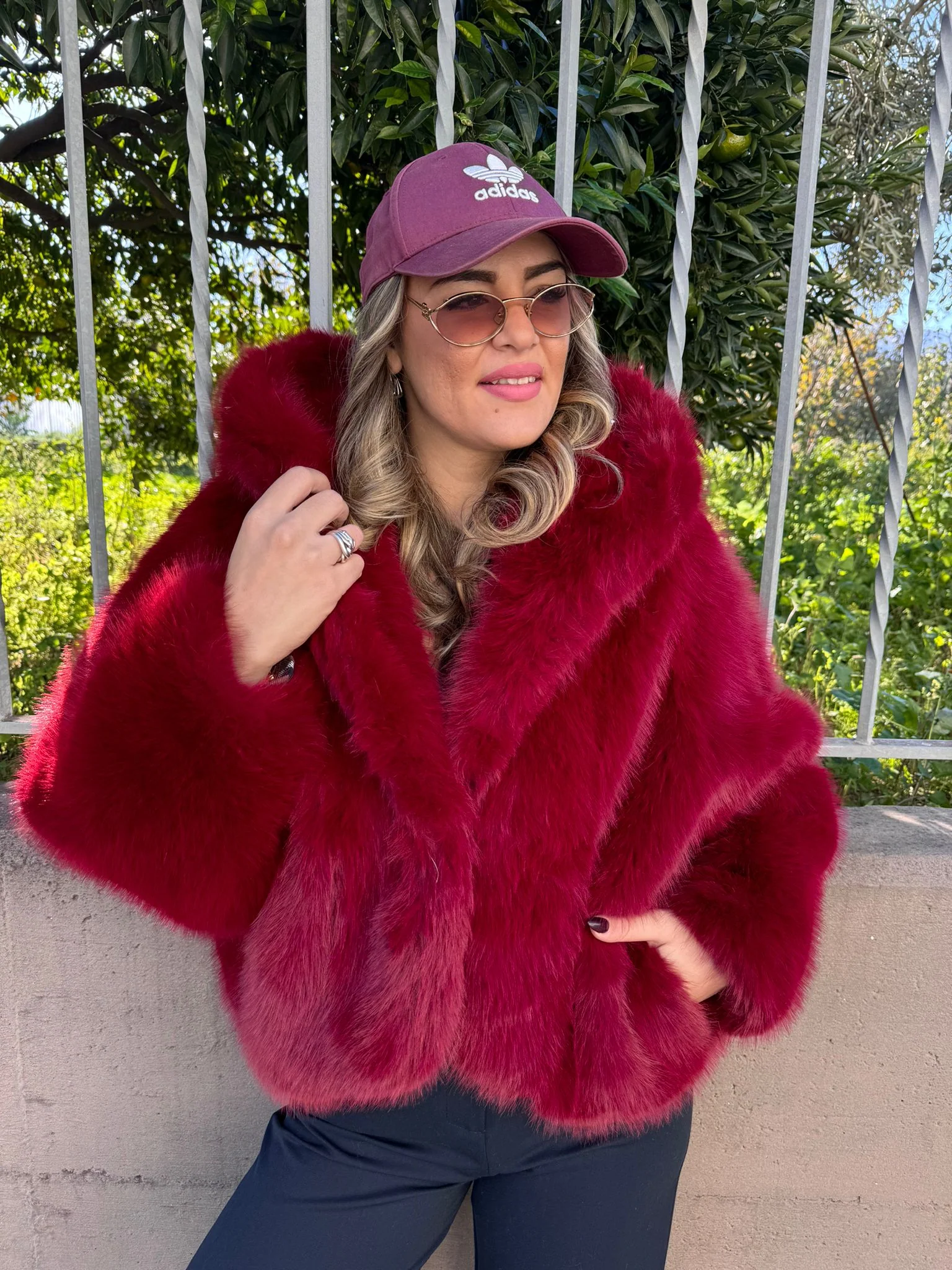 Pelliccia eco bordeaux modello over