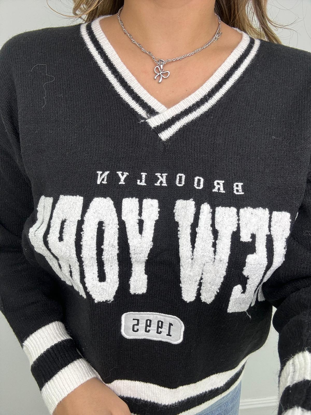 Maglione New York con scollo a V - immagine 9