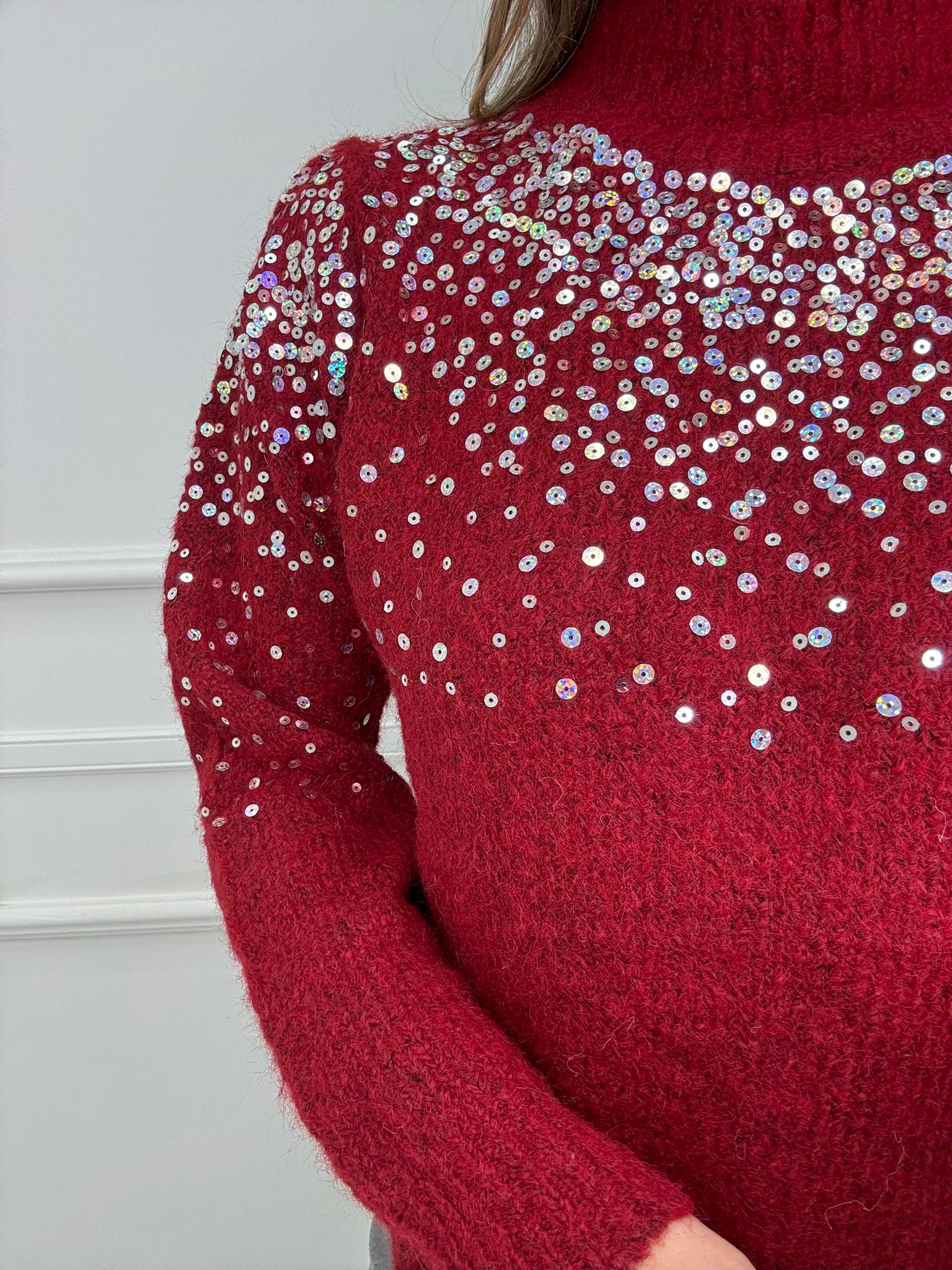 Maglione mezzo collo con parte superiore in paillettes - immagine 6