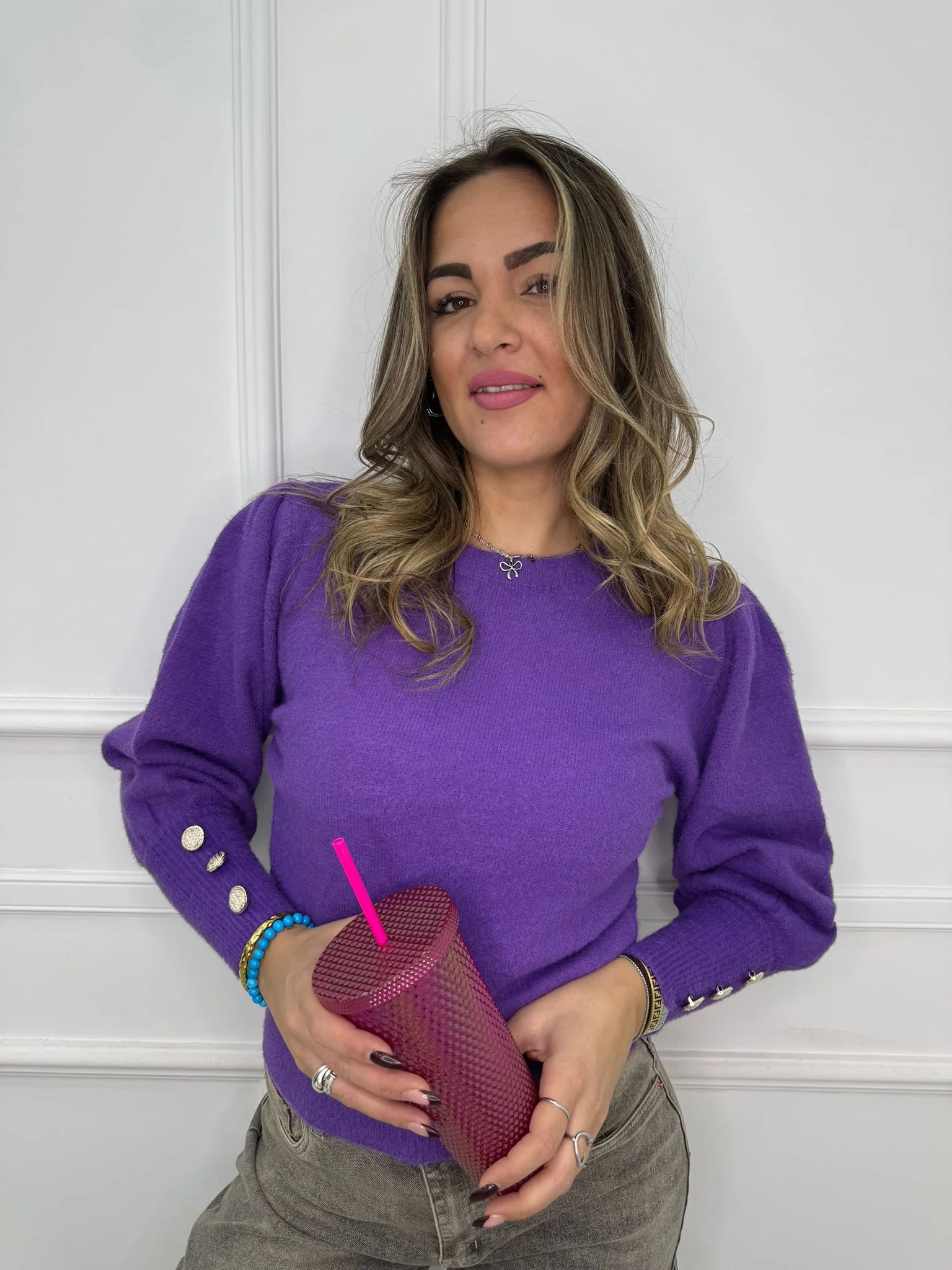 Maglione in pelo con spalle a sbuffo - immagine 2