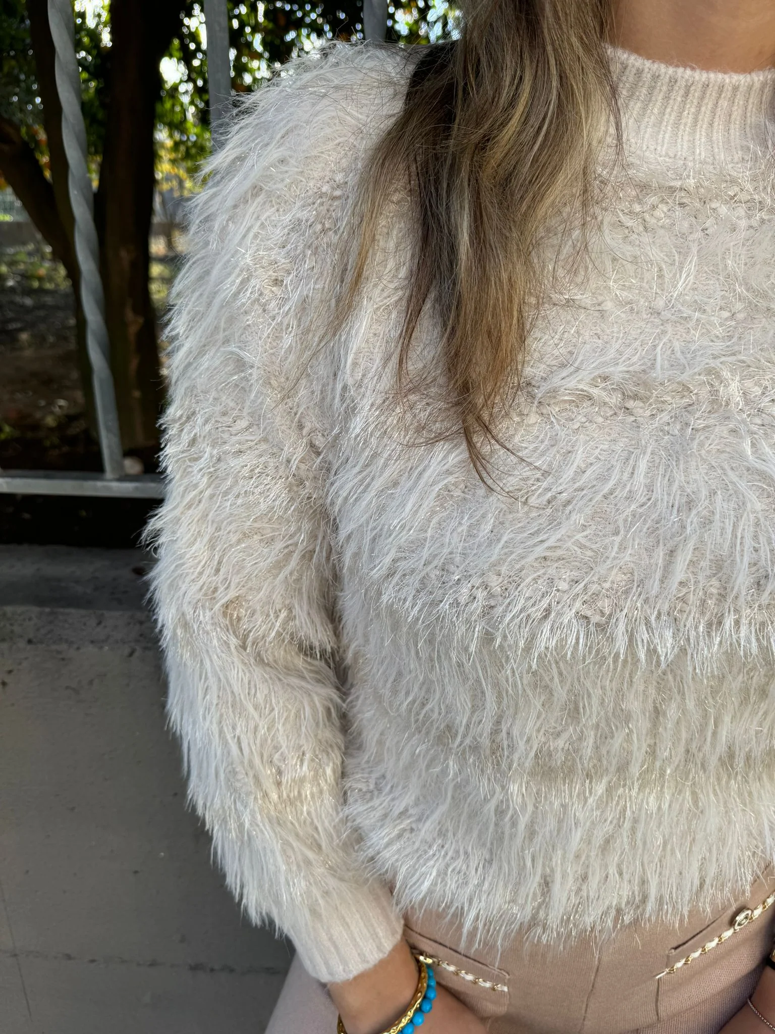 Maglione in pelo giro collo - immagine 3