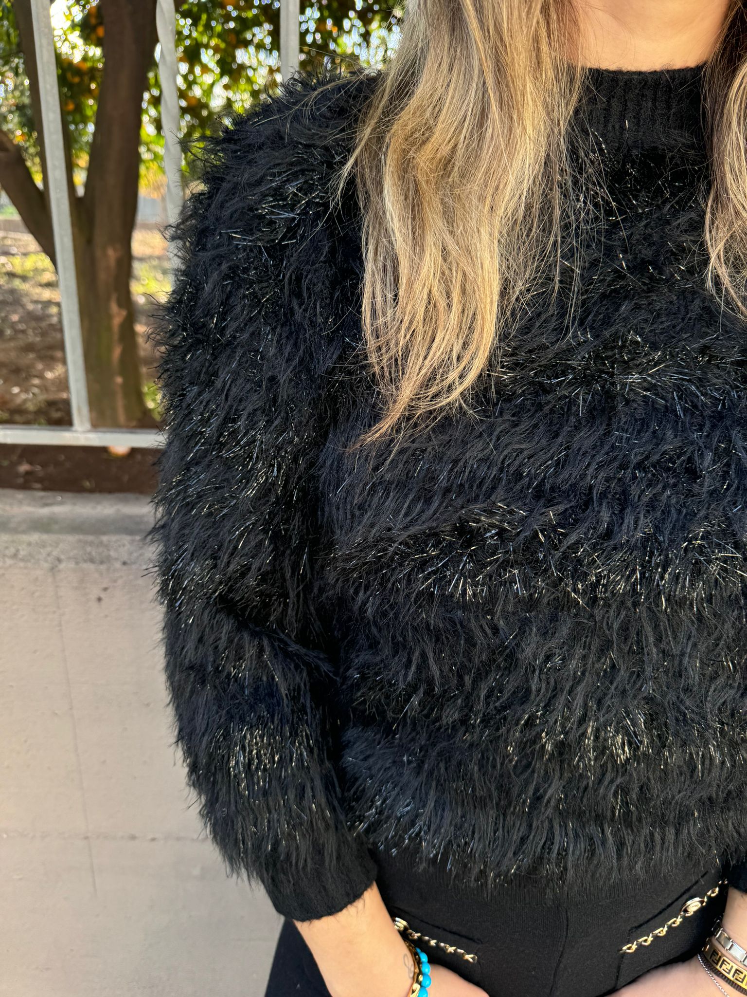 Maglione in pelo giro collo - immagine 6