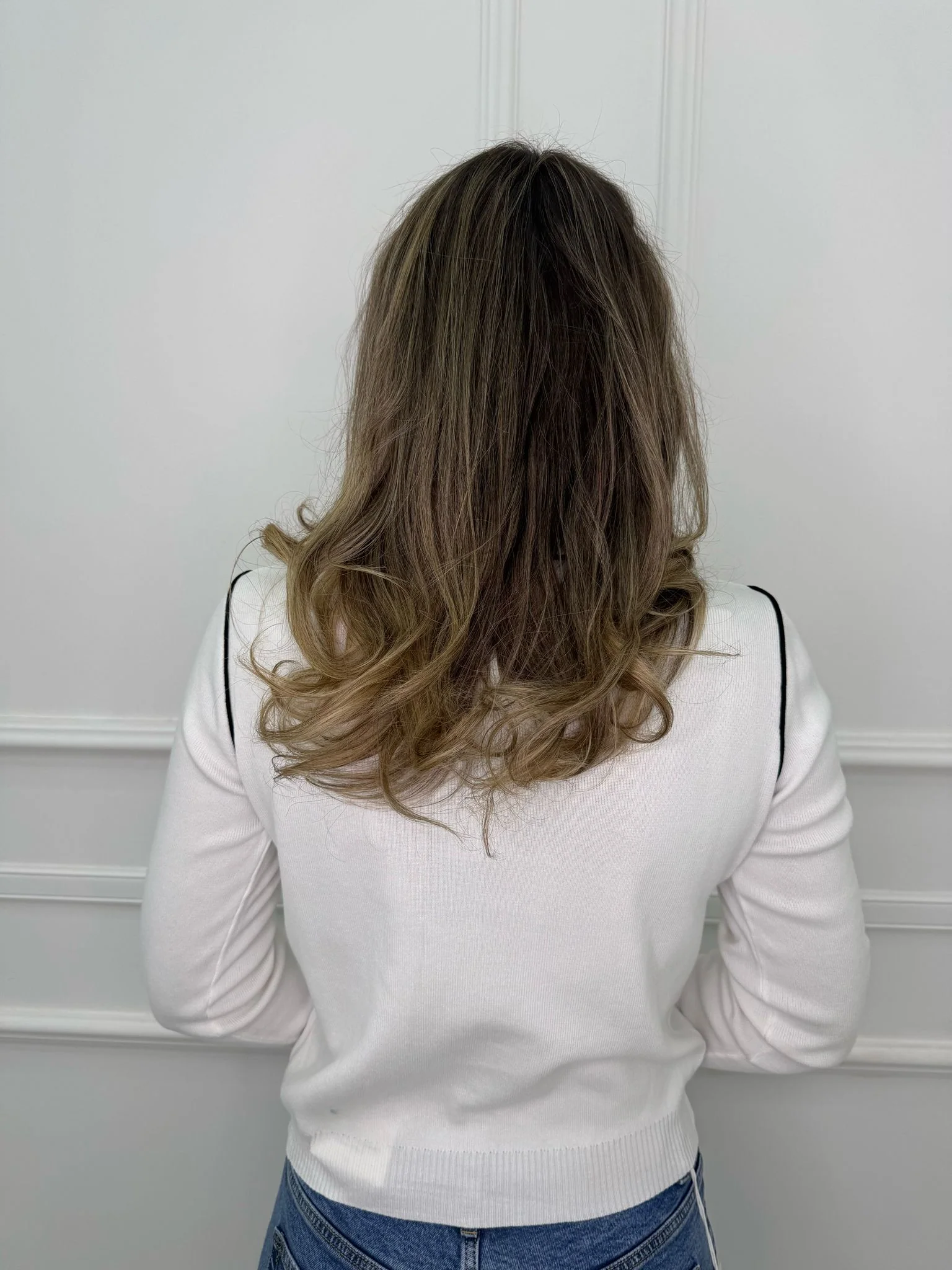 Cardigan in filo giro collo con bottoni oro - immagine 9