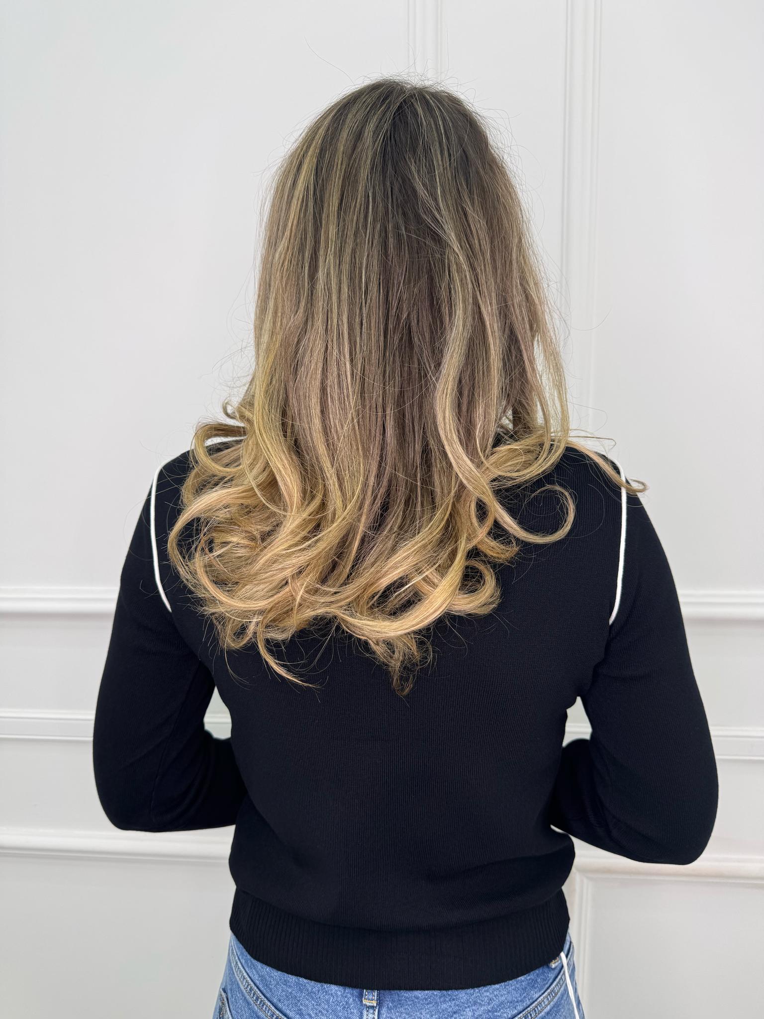 Cardigan in filo giro collo con bottoni oro - immagine 6