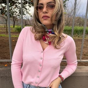 Cardigan in filo scollo a v con bottoni gioiello