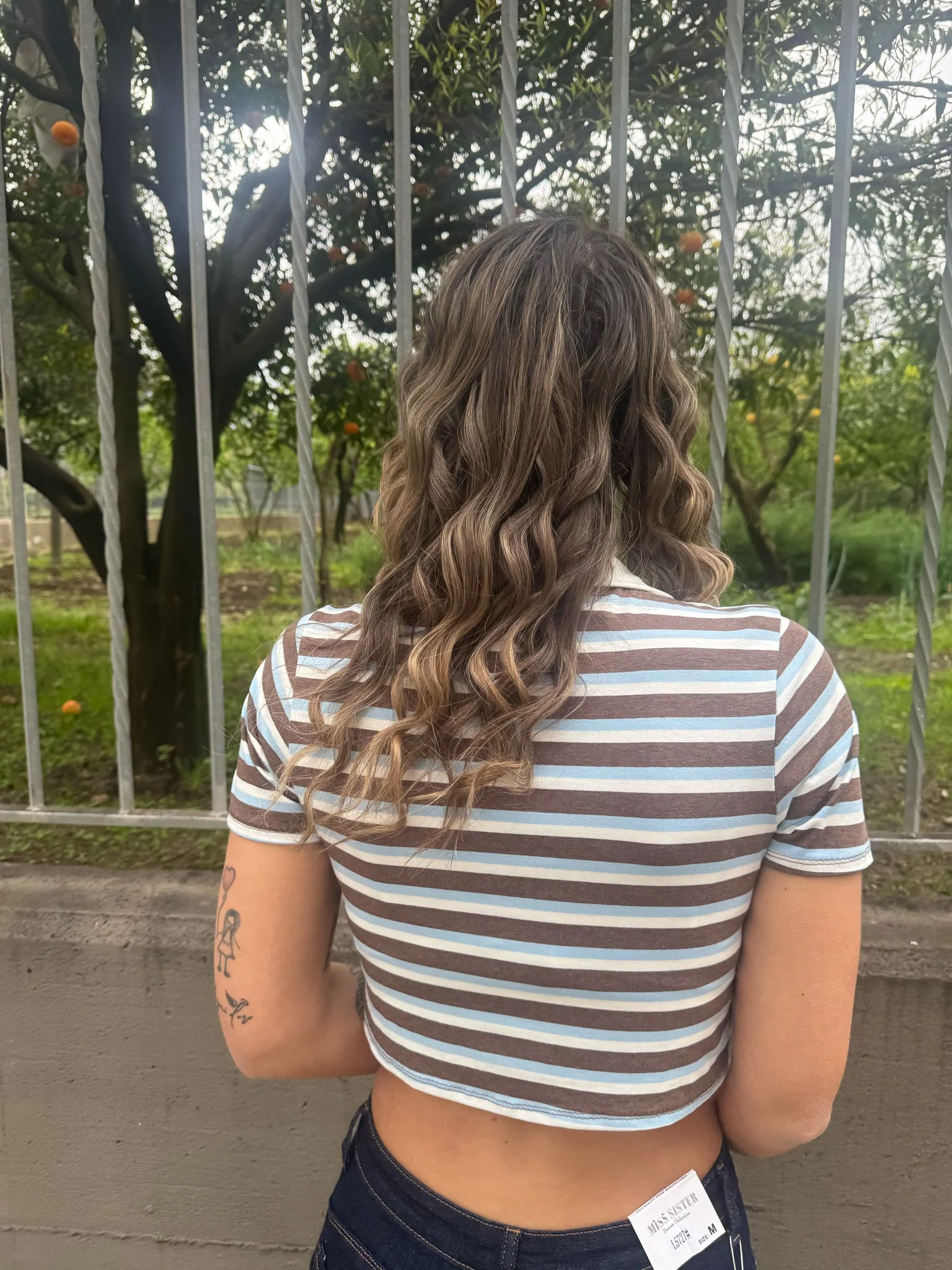 Polo a righe modello crop - immagine 4