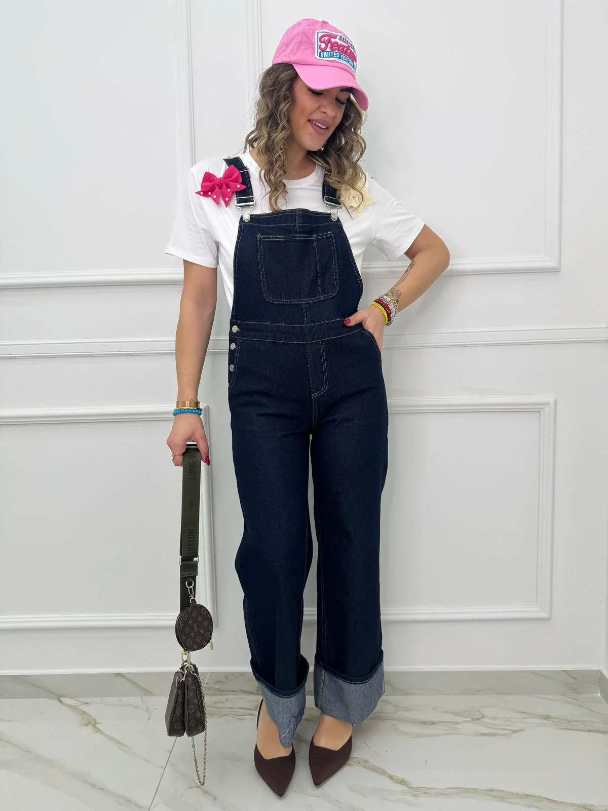 Salopette di jeans lavaggio scuro modello palazzo