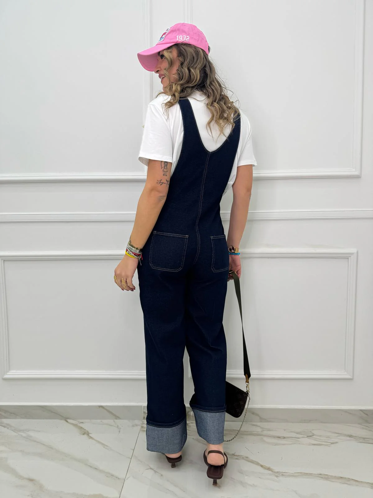 Salopette di jeans lavaggio scuro modello palazzo - immagine 4