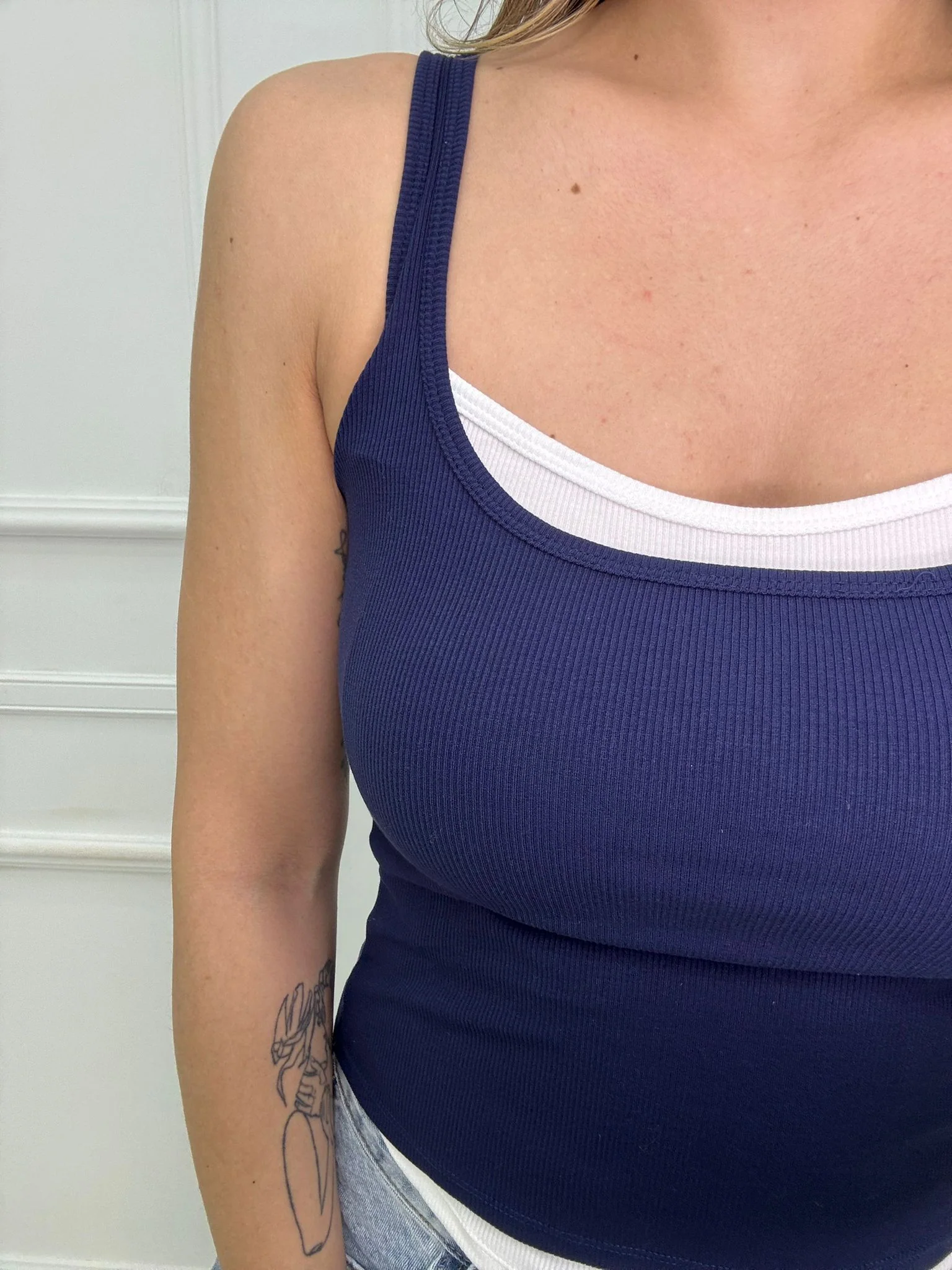 Top a costine con finta maglia sotto - immagine 6