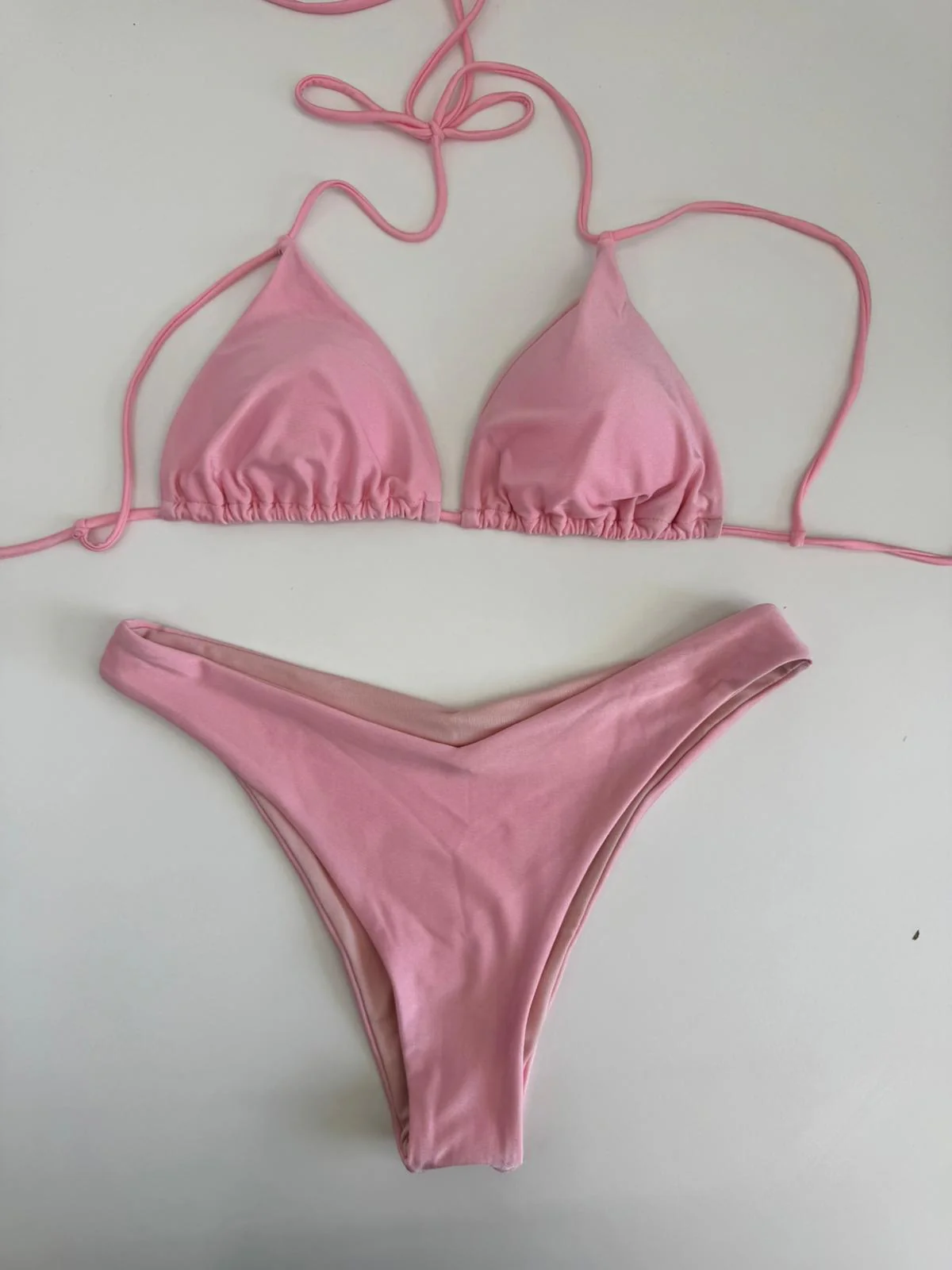 Costume 2 pezzi tinta unita con slip a V - immagine 5