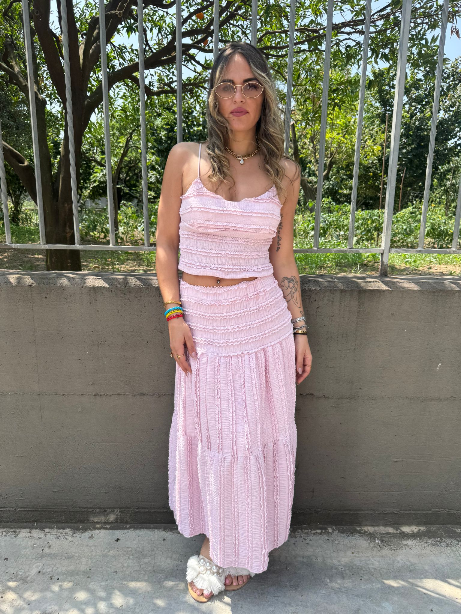 Coordinato 2 pezzi con trama particolare e rouches