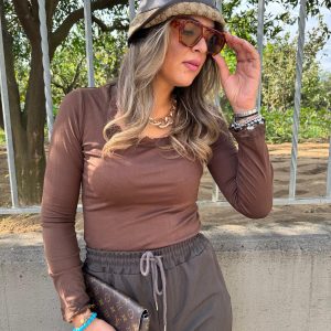 Maglia in cotone con scollo quadrato e merletto