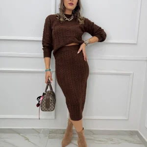 Coordinato 2 pezzi in lana con gonna e maglia