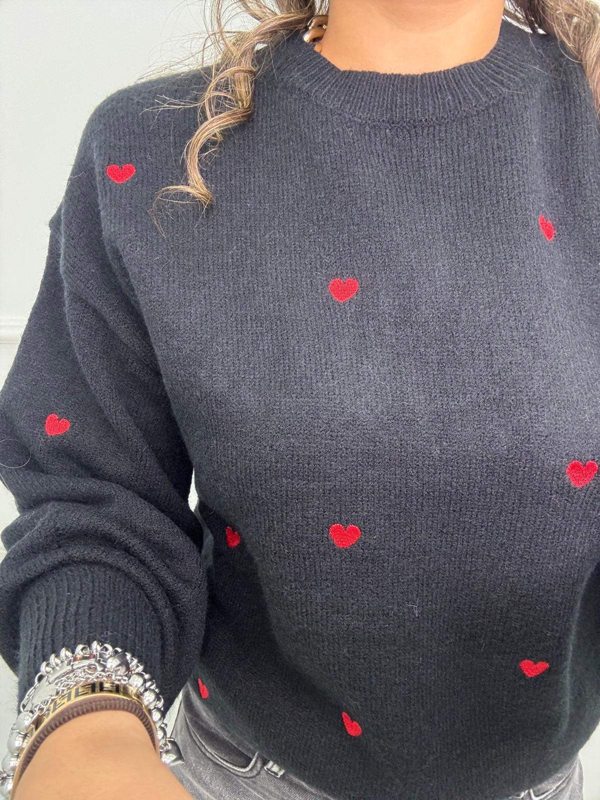 Maglione con cuori ricamati - immagine 6