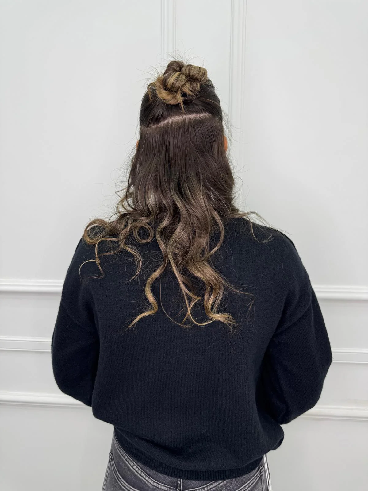 Maglione con cuori ricamati - immagine 7