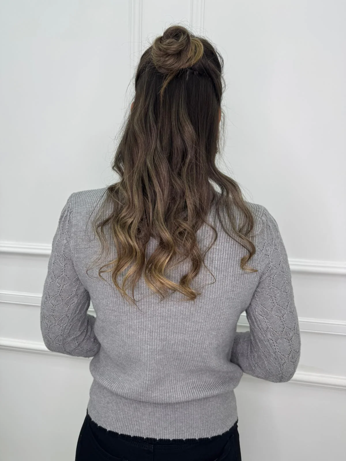 Maglia giro collo con fiocchetti - immagine 7